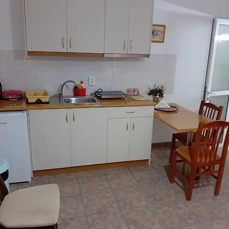 Aggelis House Apartment