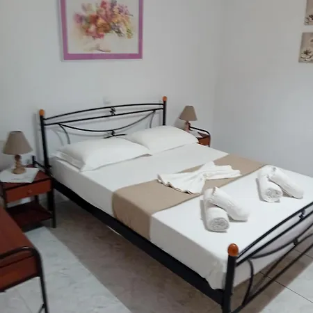 アパート Aggelis House Sarandë